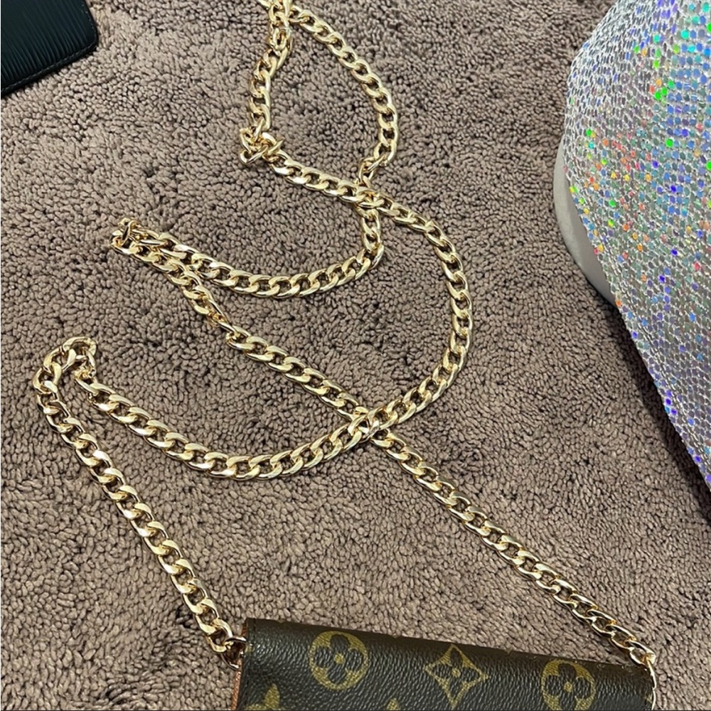 New Unbranded 47” Goldtone Metal Chain